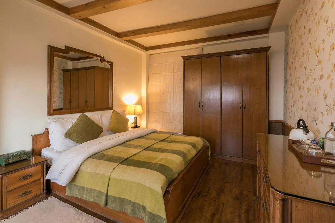 Stayvista At The Corner House - Pet Friendly Villa Shimla